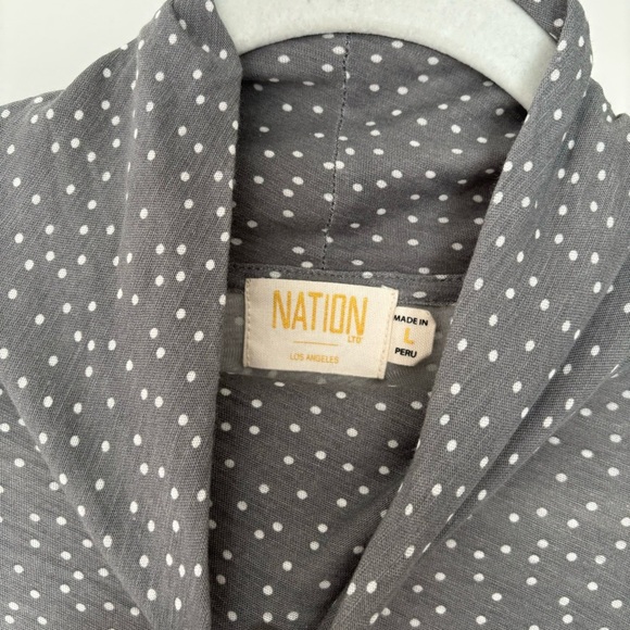New Nation LTD Dawn Turtleneck Tee in Polka Dot Print Size Large - Picture 6 of 9